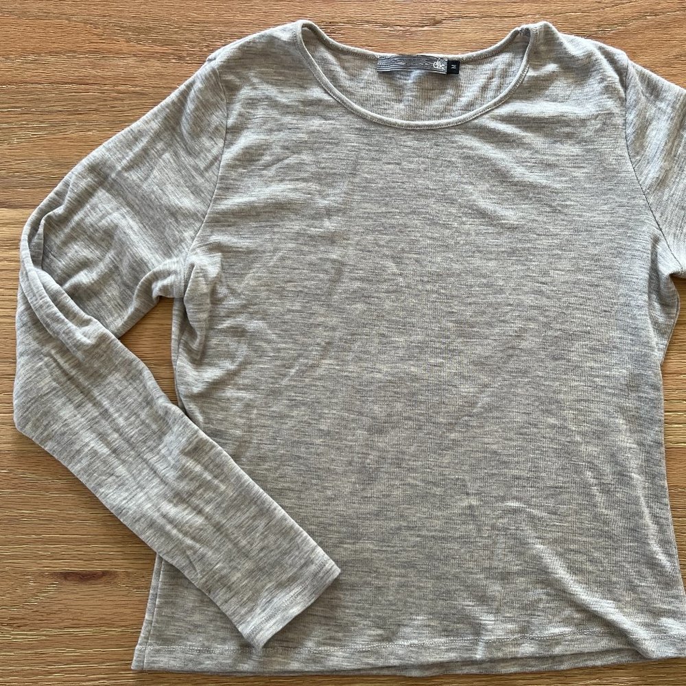Elk the Label - Sustainably made in Australia - 100% wool (size S) worn twice